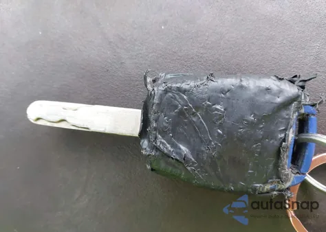 2009 Honda Accord 2.4 Lx z USA, uszkodzony, nr VIN 1HGCP26369A014189